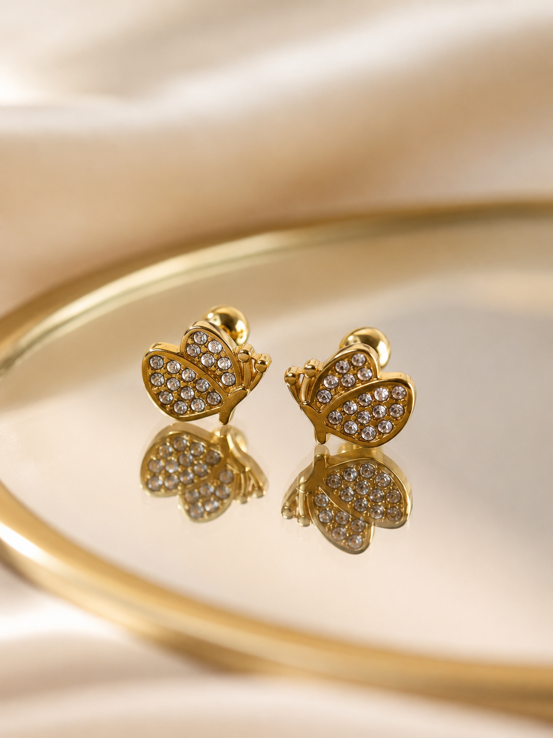 Aros Mariposa Chapado en Oro